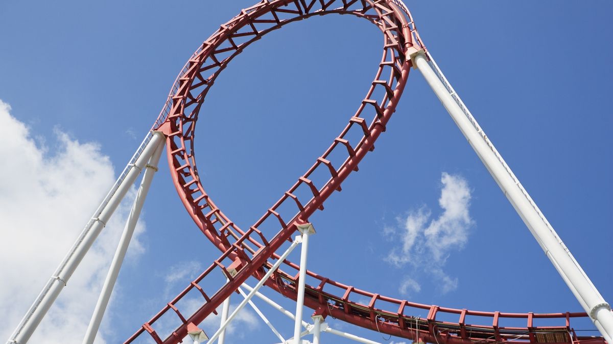 USA, New Jersey, Jackson, Rollercoaster against sky
fotog
rollercoaster, amusement park, arts culture and entertainment, built structure, clear sky, curve, day, horizontal, jackson, low angle view, new jersey, no people, outdoors, usa, vacations