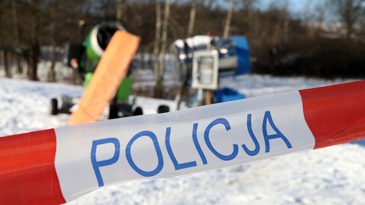 East News archiwum
Fot. Damian Klamka/East 
n/z tasma policyjna zima, armatka do nasniezania stoku narciarskiego
Damian Klamka