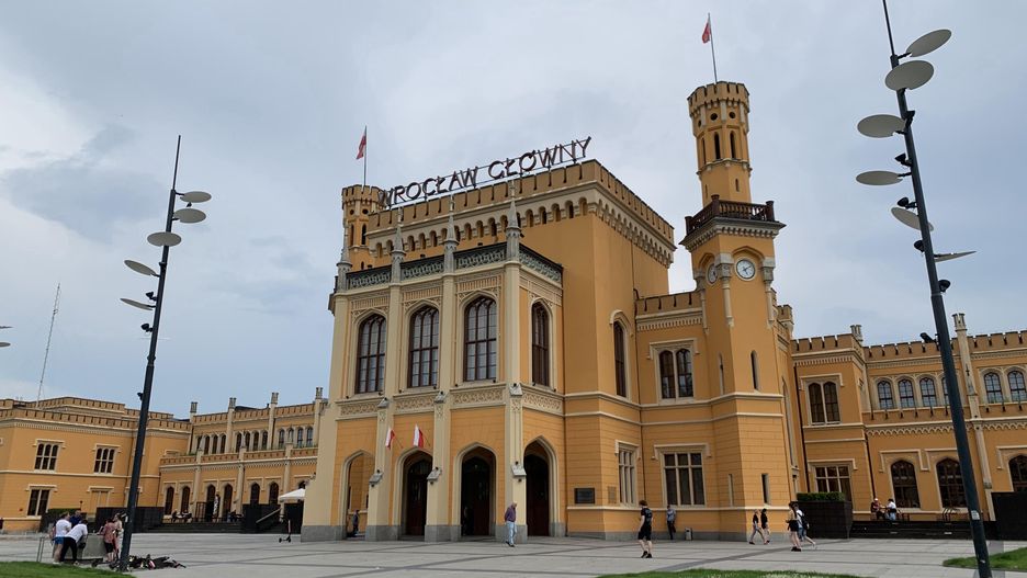 Wrocław. Rozbój w pociągu. Policja zatrzymała sprawcę