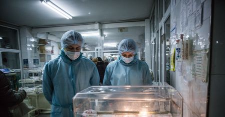 Tragedia na oddziale położniczym. Aresztowania lekarzy po śmierci dziewięciorga noworodków na Syberii