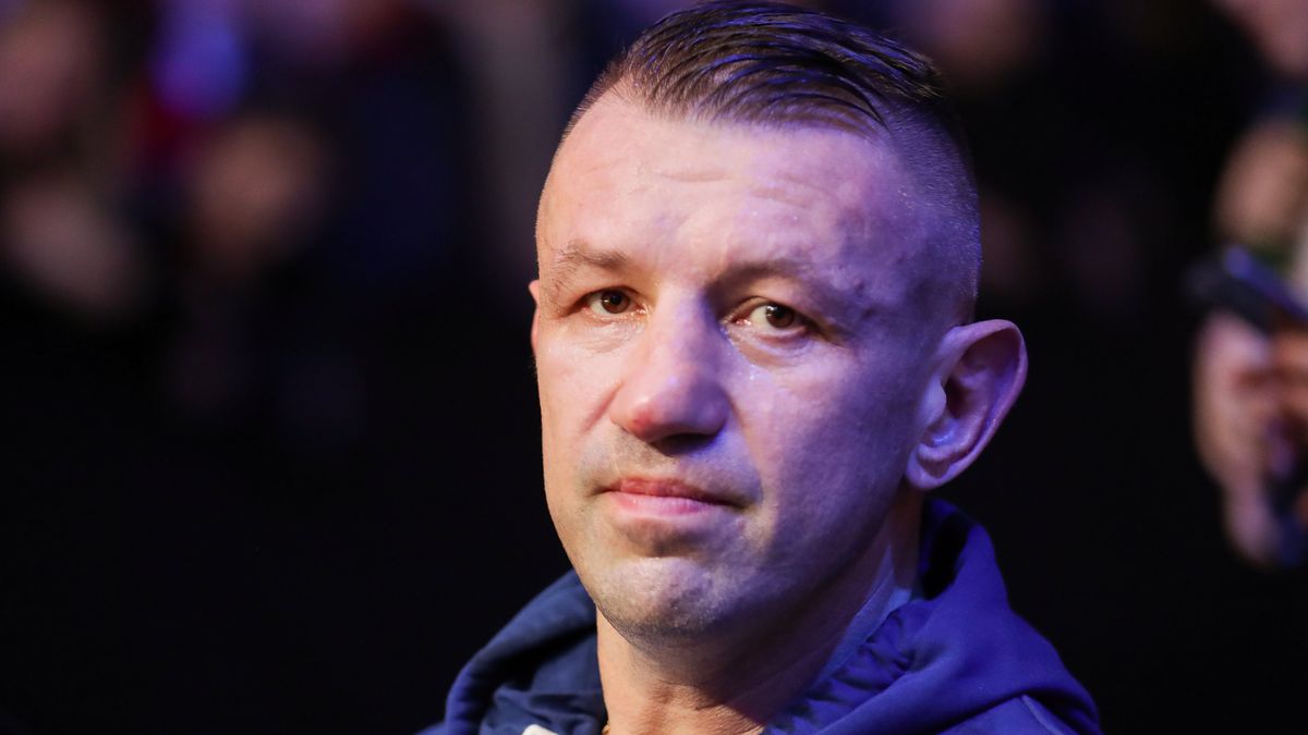 Tomasz Adamek of Poland seen during XTB KSW EPIC Media
GLIWICE, POLAND - 2024/01/27: Tomasz Adamek of Poland seen during XTB KSW EPIC Media Training at Arena Gliwice. (Photo by Grzegorz Wajda/SOPA Images/LightRocket via Getty Images)
SOPA Images
sports, arena gliwice, game, konfrontacja sztuk walki, ksw, ksw mma, martial arts confrontation, mma, xtb ksw epic media training