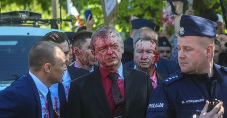 Oblała syropem rosyjskiego ambasadora w Warszawie. Moskwa podejmuje kroki