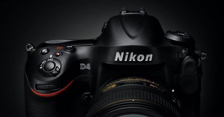 Nikon D4 - bateria mniej, ale bardziej pojemna?