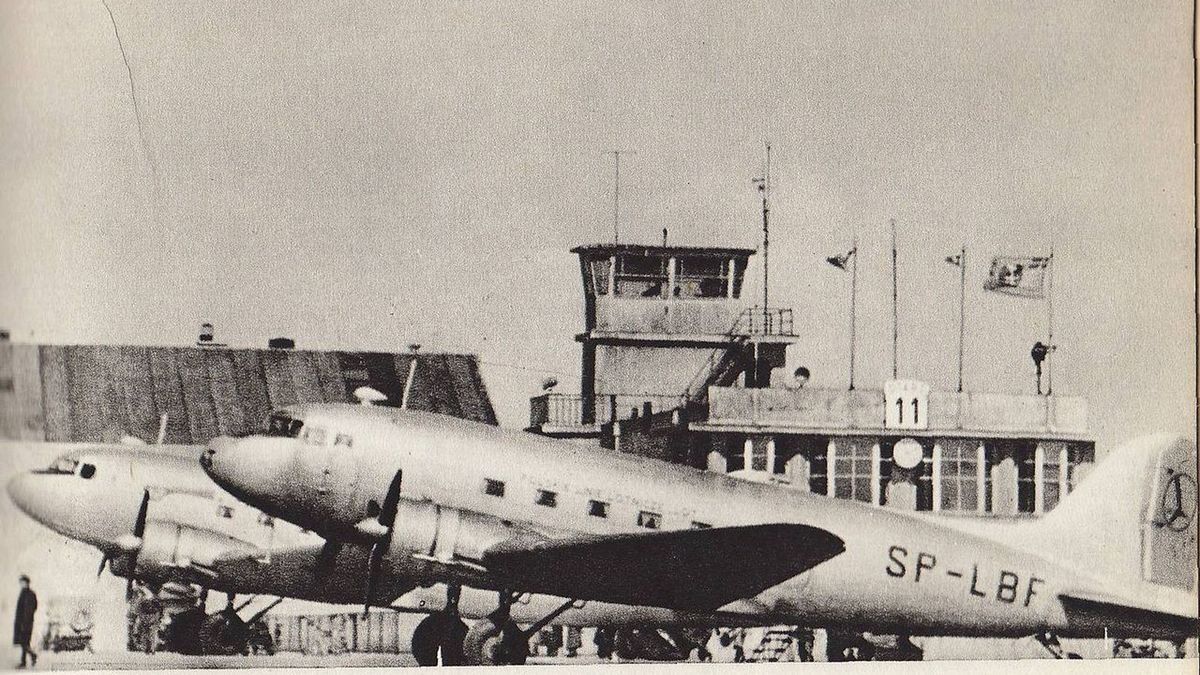 Pasażerski samolot jako… kawiarnia. Stał w Lublinie. Jego historia jest tragiczna 1