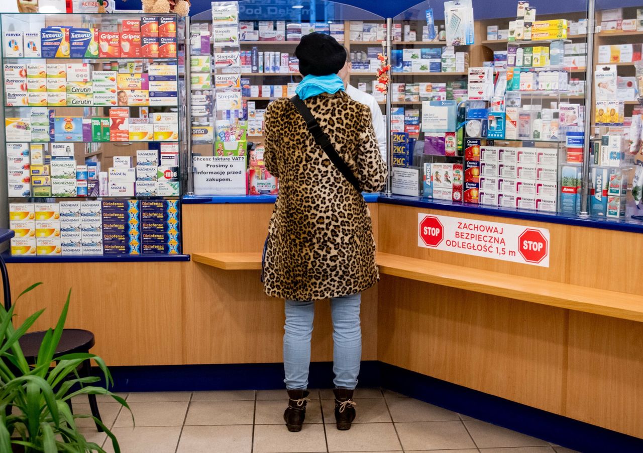 Sprzedaż leków uspokajających rośnie na przełomie roku - zdjęcie ilustracyjne