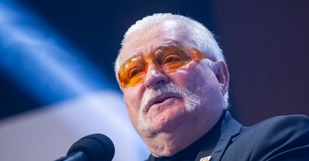 40. rocznica stanu wojennego. Siemoniak tłumaczy slowa Wałęsy