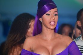 Cardi B wściekła za sugestie, że jej córka ma autyzm. Fani krytykują raperkę