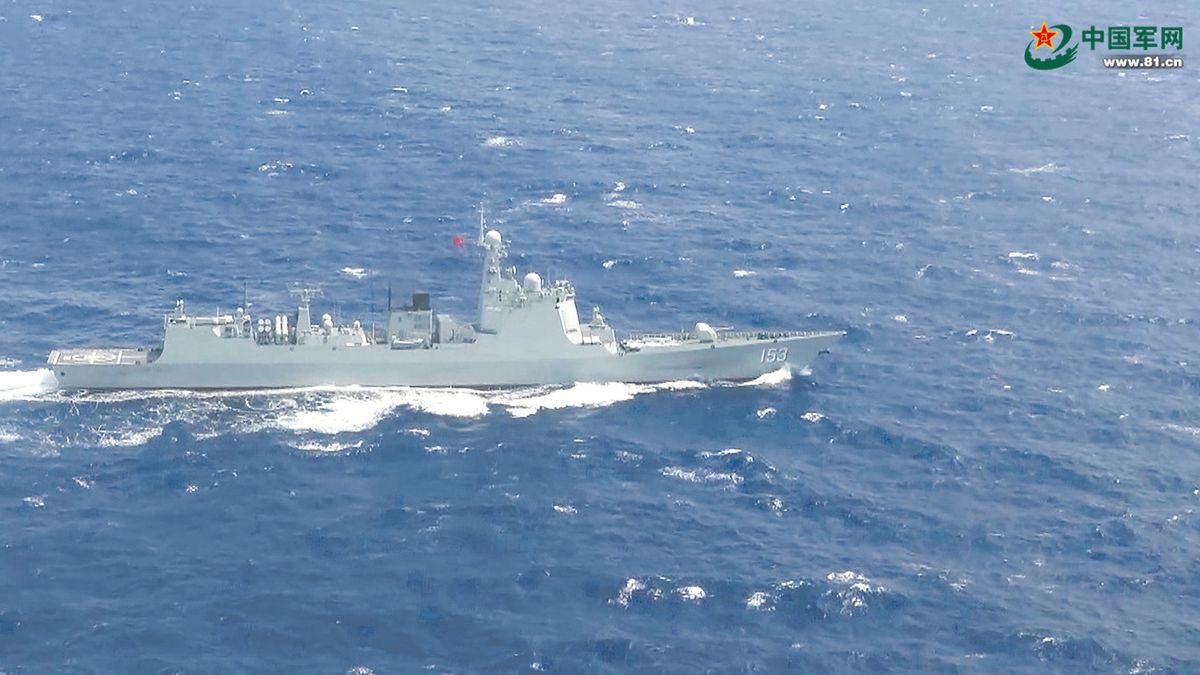 Chiński statek w trakcie manewrów w pobliżu Tajwanu