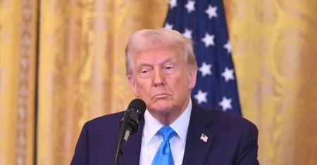 Trump rozgrywa Europę? "Wyraźnie testuje swoich przeciwników"
