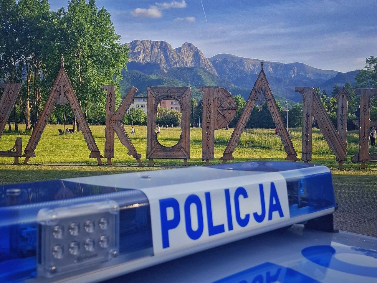 Zakopane: Skuteczna akcja poszukiwawcza służb – odnaleziono zaginionych młodych ludzi