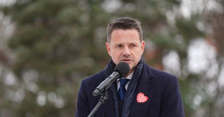 Pomaska obwinia PiS ws. Trzaskowskiego. "To jasne jak słońce"
