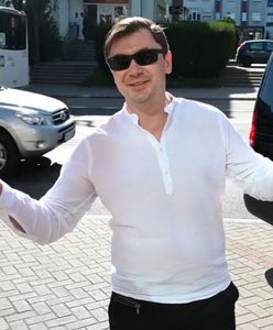 Jest bezrobotny, a żyje jak król. Jego samochód wart jest krocie