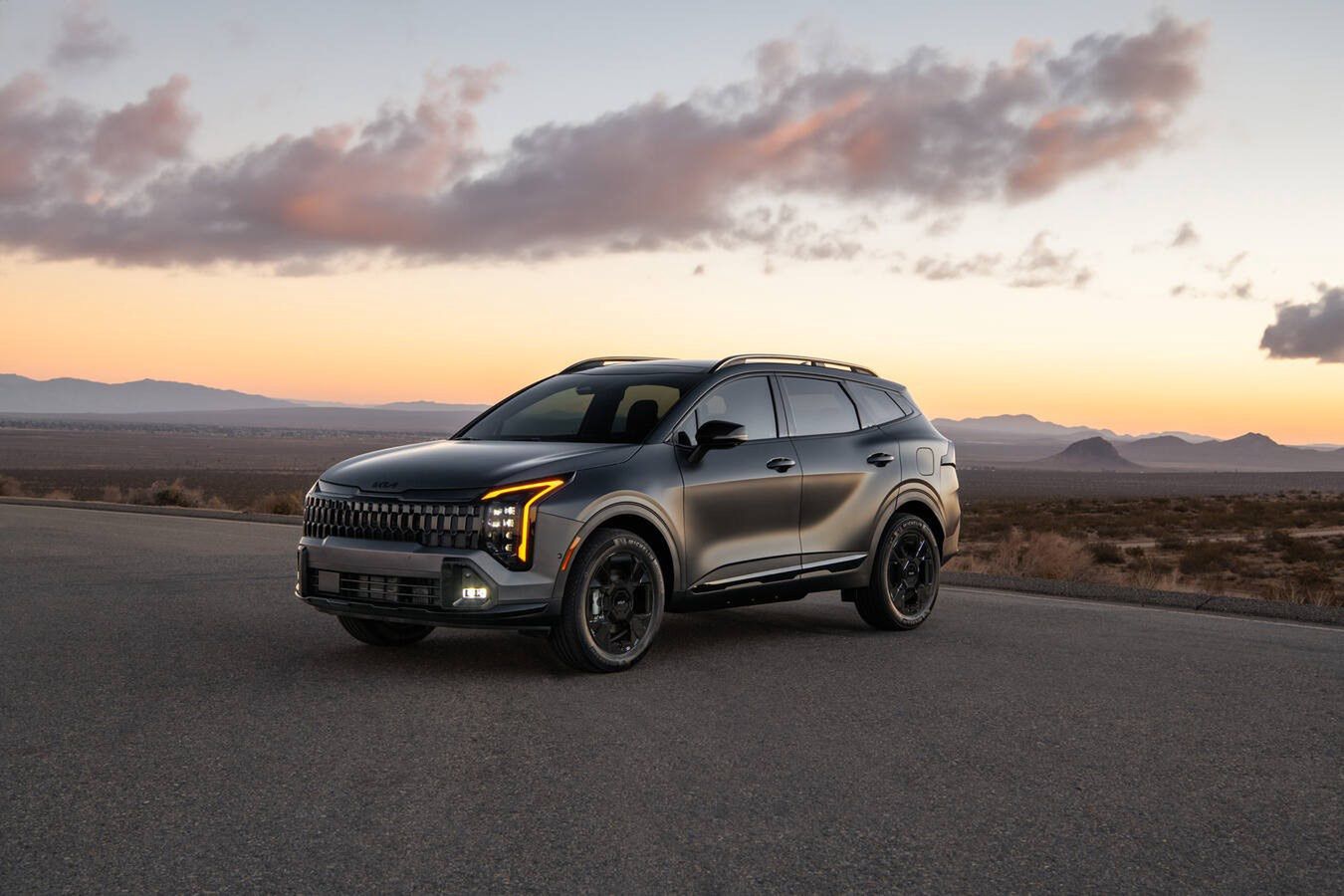 2026 Sportage PHEV
Kia America, Models, Front 3/4, Photos, Sportage PHEV, 2026 Sportage PHEV