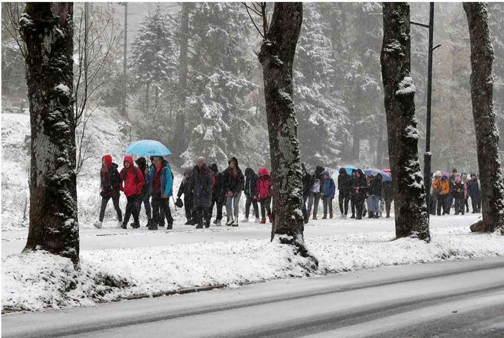 We wtorek przeważać będzie pogoda pochmurna ze słabymi opadami śniegu 