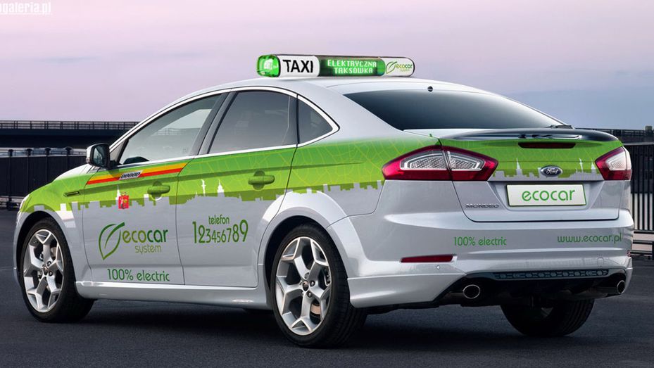 Wi-Fi, telewizja i wideokonferencje. Geekowskie taxi ruszy w Warszawie 1