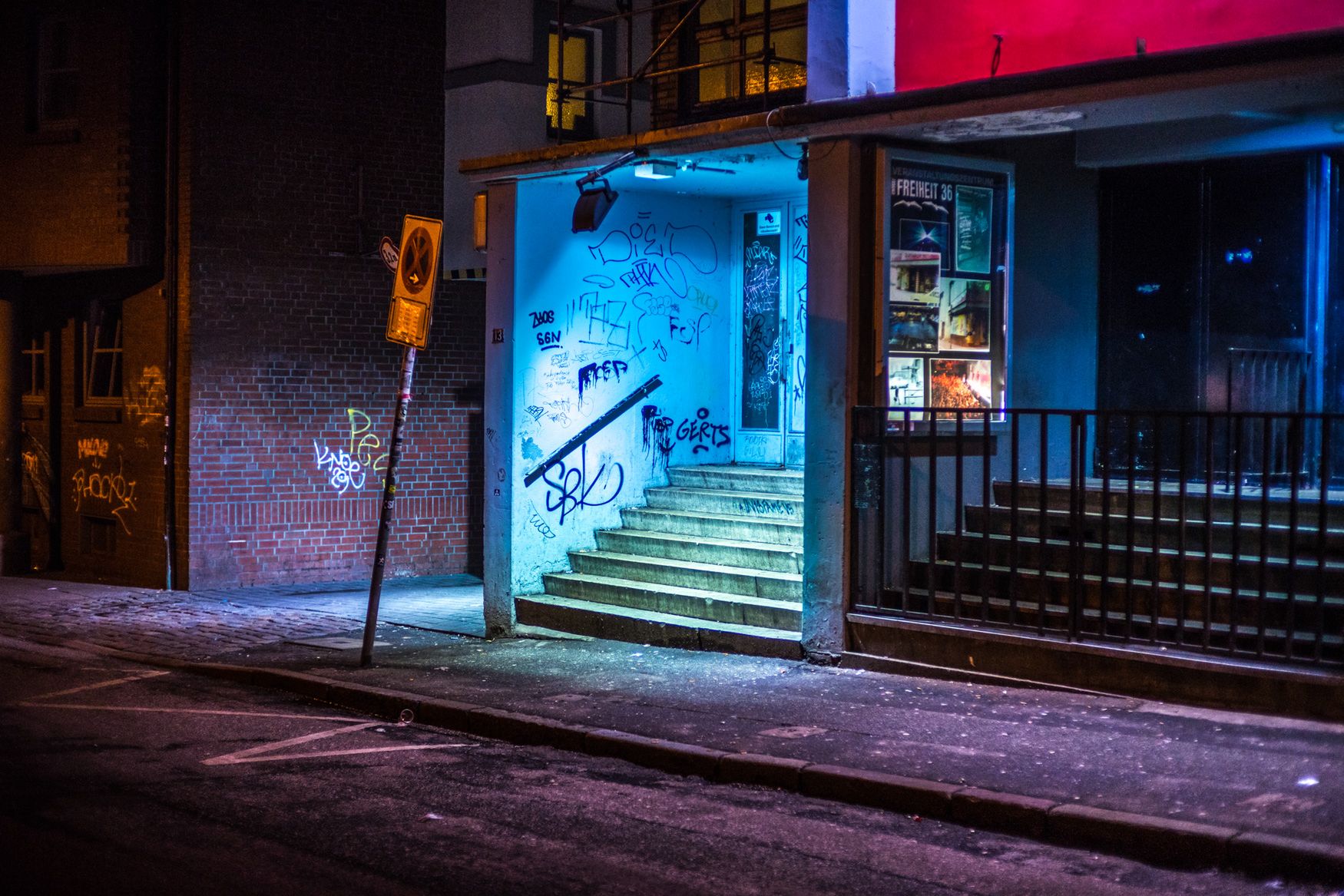 "After Hours" to filmowe kadry z Hamburga po godzinach 8