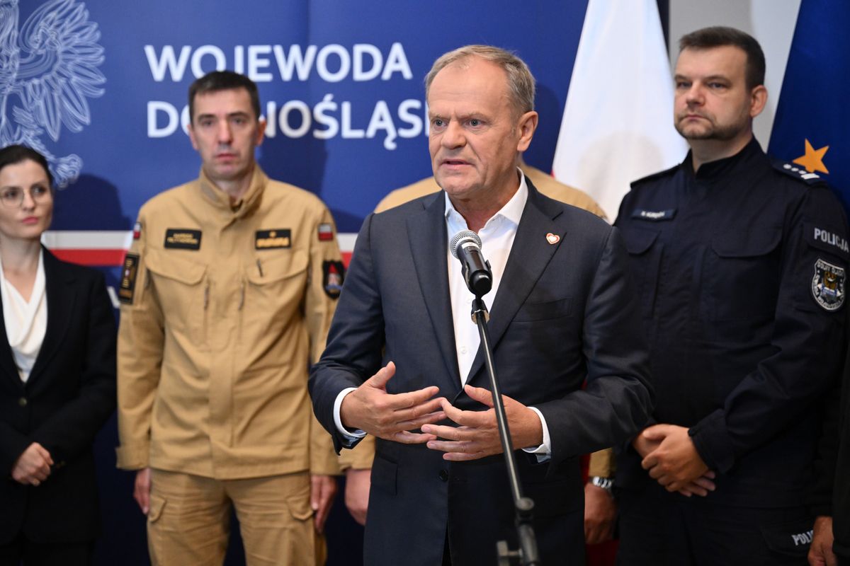 donald tusk, powódź, pogoda Pilna wizyta Tuska na południu. Odprawa ze służbami