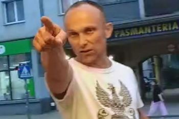 Orzeł i znak Polski Walczącej. Zwyzywał rodzinę z Egiptu. Rozpoznajesz go?