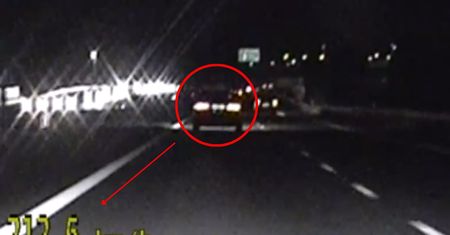 Pędził ponad 200 km/h. Za nim jechał nieoznakowany radiowóz