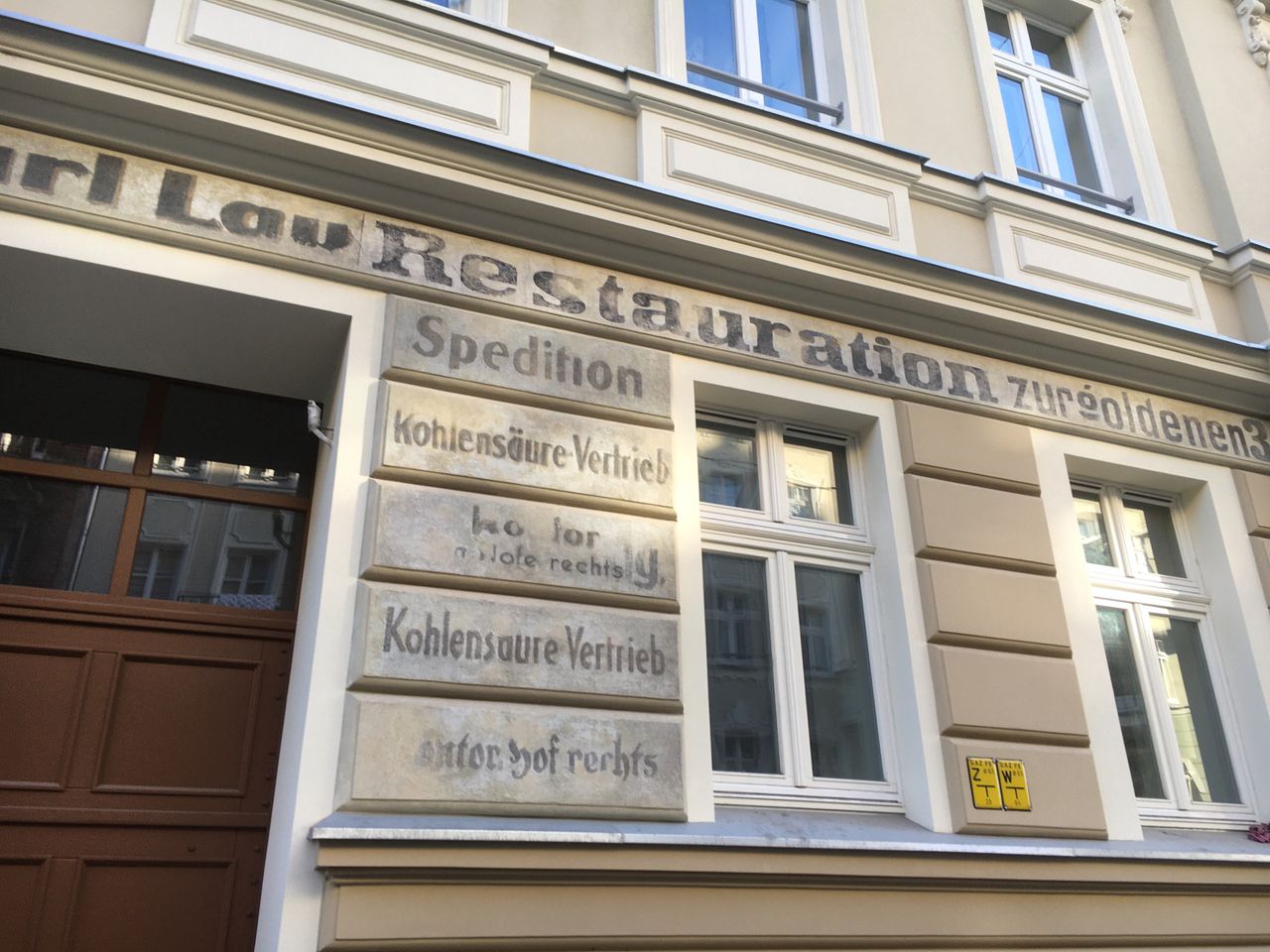 Wrocław. "Spod tynku patrzy Breslau”. Mapa historii miasta - dla turystów i dla mieszkańców