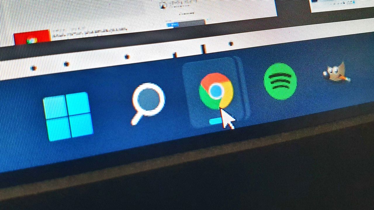 Microsoft testuje mniejszy pasek zadań w Windows 11