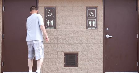 5 objawów raka prostaty, których nie należy ignorować. Nie są oczywiste