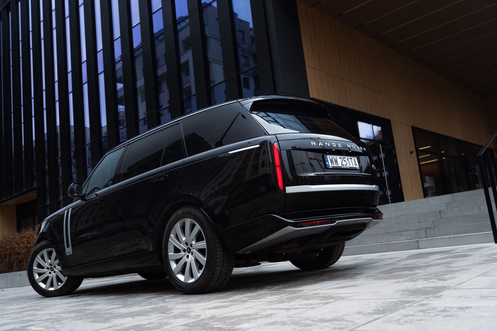 Range Rover Autobiography LWB