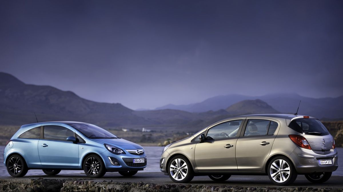 Opel Corsa D to solidny i ceniony za trwałość samochód segmentu B, który w dość mocno odświeżonej wersji można do dziś kupić w salonie pod nazwą Corsa E.