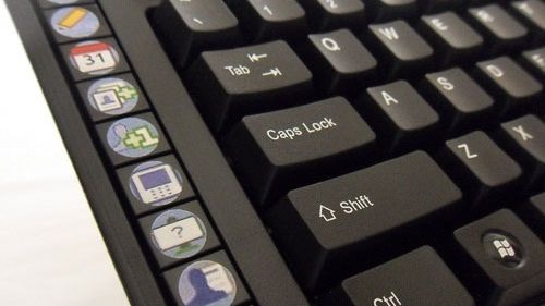 S.N.A.K. - klawiatura dla uzależnionych od Facebooka 1