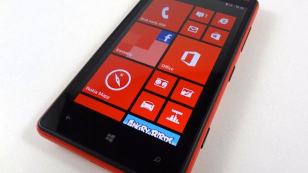 Nokia Lumia 820 - niesłusznie niedoceniona siostra [test] 1