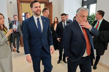 Vance chwali Orbána za "niezależność energetyczną". Węgry biorą surowce z Rosji