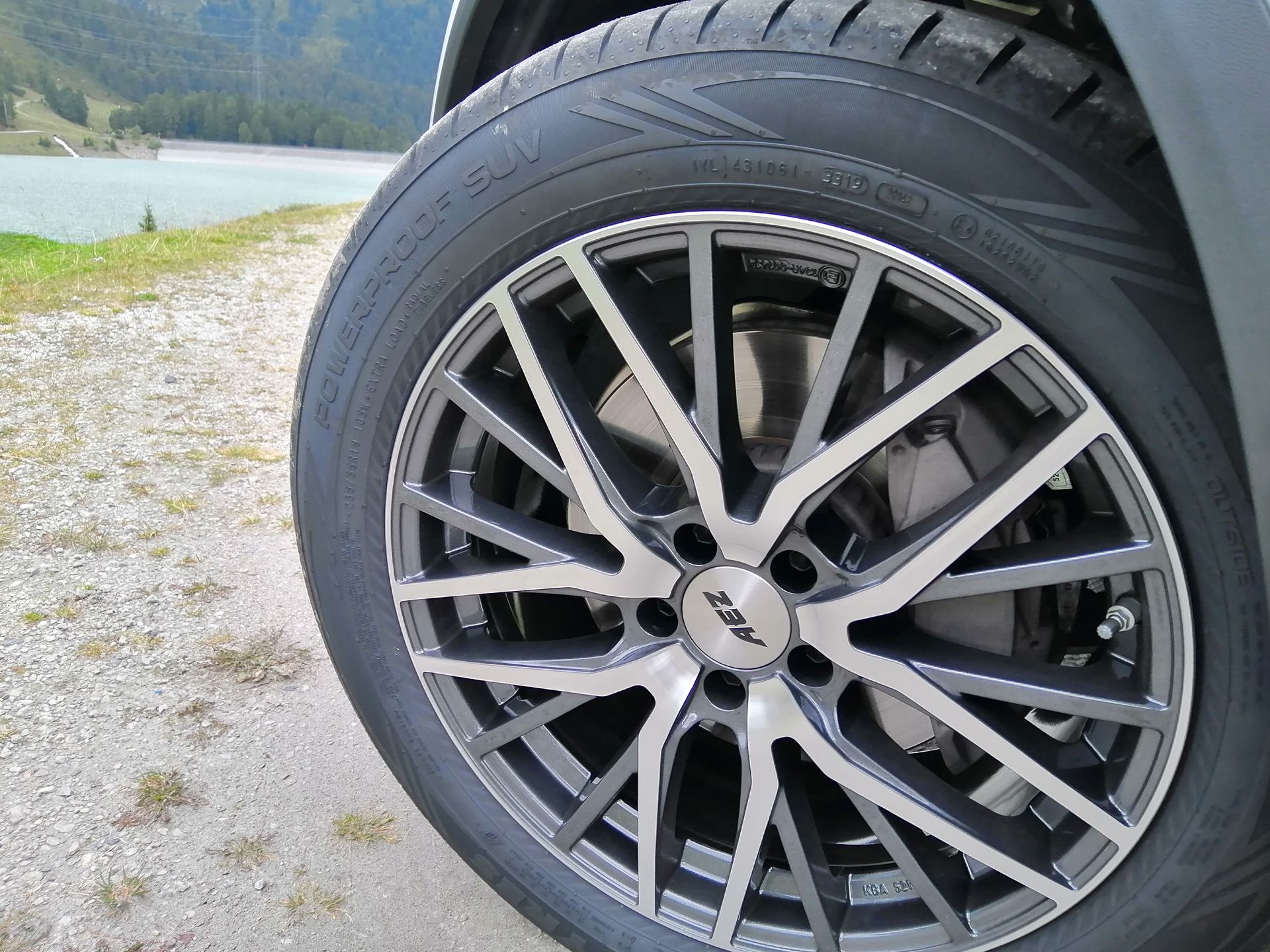 Lubisz szybszą jazdę? Nokian ma dla ciebie oponę Powerproof