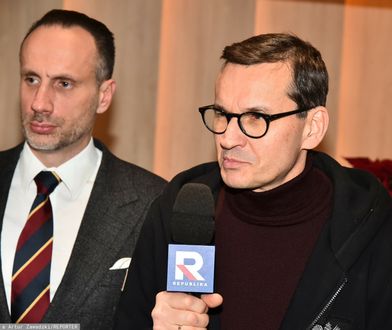 "Precz z monopolem informacyjnym". Morawiecki "broni mediów"