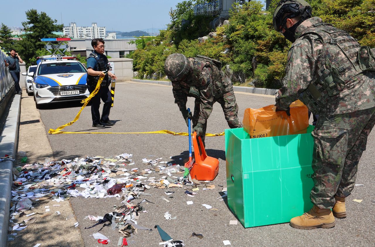 Approximately 600 balloons with trash and feces flew over South Korea from the North.