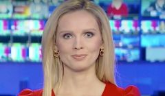 Anna Grochowska prowadzi pasma informacyjne w TVP Info