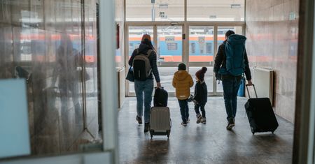 Pozwala korzystać ze zniżek. Warto pamiętać przed feriami