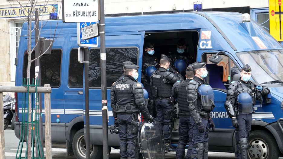 Francuska policja (zdjęcie ilustracyjne)