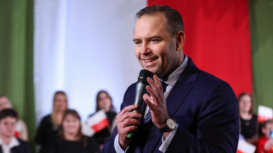 Karol Nawrocki sypie obietnicami w kampanii