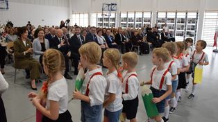 Pruszcz: 80-lecie SP nr 2. Pięknie i wzruszająco na jubileuszu