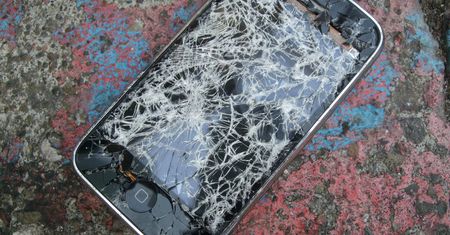 Skradziony telefon? Dzięki tej technologii będzie mógł ulec autodestrukcji