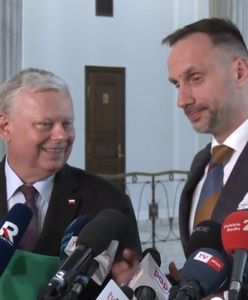 Konferencja PiS przerwana. Suski i Kowalski zagłuszeni