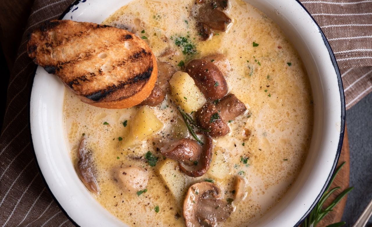 Już po kilku łyżkach zakręcisz kaloryfery. Rozgrzewa i wzmacnia odporność lepiej niż rosół