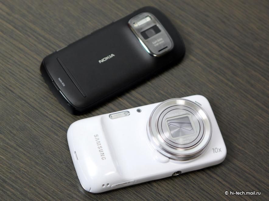 Nokia 808 PureView i Galaxy S4 Zoom (fot. hi-tech.mail.ru)