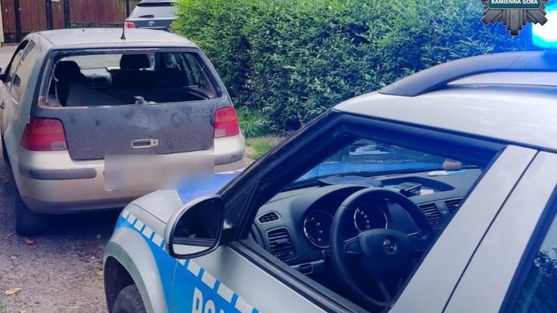 Samochód nie posiadał m.in. tylnej szyby