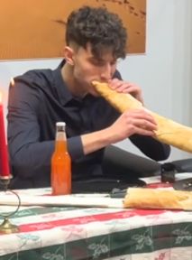 Randka przy kebabowej bestii. Tak influencer nagrodził fana