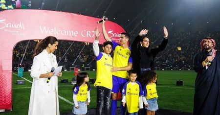 Cristiano Ronaldo opływa luksusem. Taką obietnicę dostał w restauracji