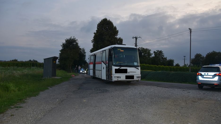 Tragiczny wypadek. Zginął podczas cofania autobusu