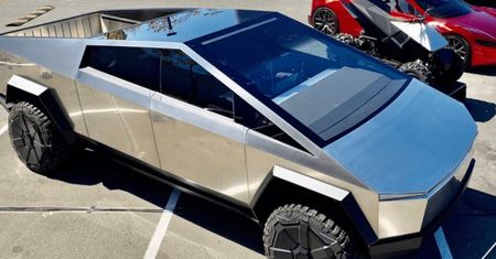 Podłączył pralkę do Tesli Cybertruck. Elon Musk reaguje