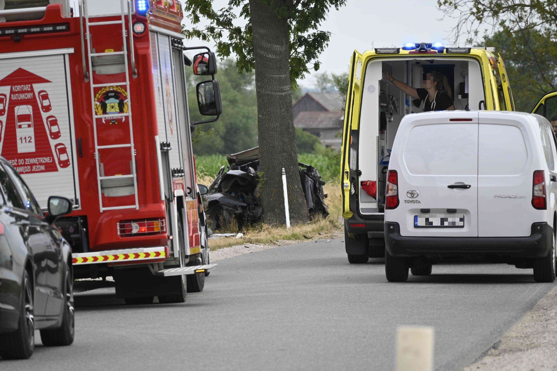 Poważny wypadek w Chełmnie. Ranna kobieta. Lądował śmigłowiec LPR. Zobaczcie zdjęcia