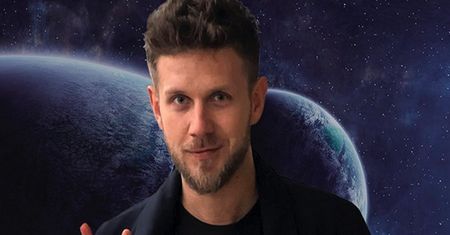 Królikowski pokazał się z nową kobietą. Fala negatywnych komentarzy